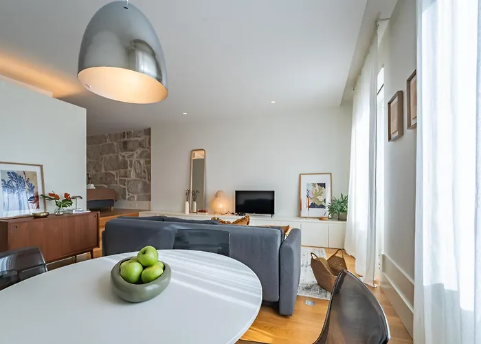 Nomads Lux - 1bd The Comfort Square In * Porto