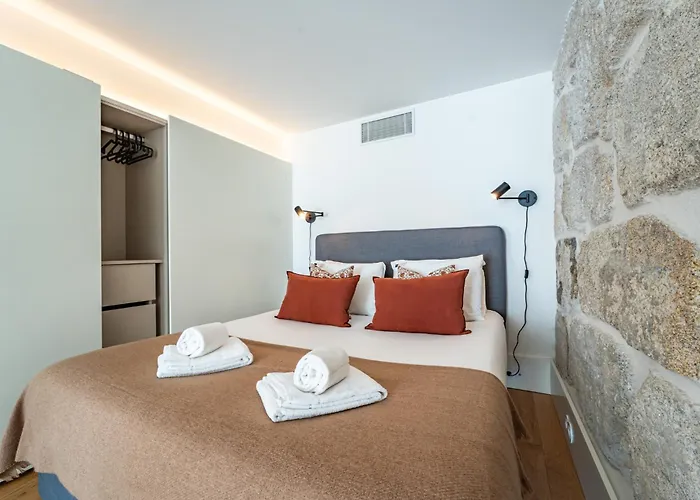 Nomads Lux - 1bd The Comfort Square In * Porto